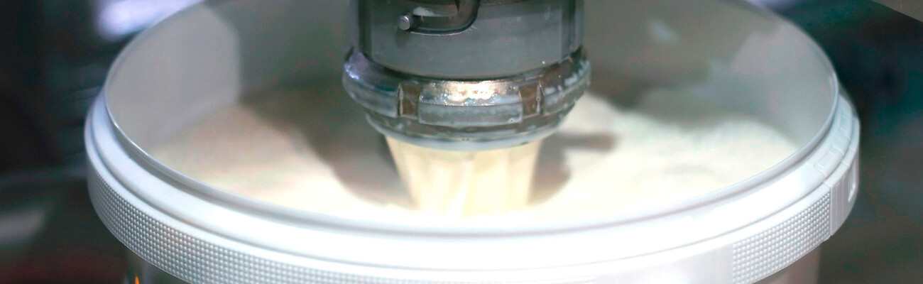 Surpresseur KAESER chez BMI : embouteillage d’un produit laitier