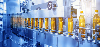 Compresseurs d'air pour le remplissage de produits alimentaire et boissons – Technologie propre, sûre et sans huile de KAESER KOMPRESSOREN dans la chaîne de production.